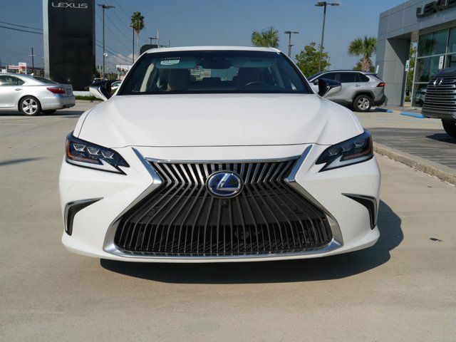 2021 Lexus ES 300h Ultra Luxury