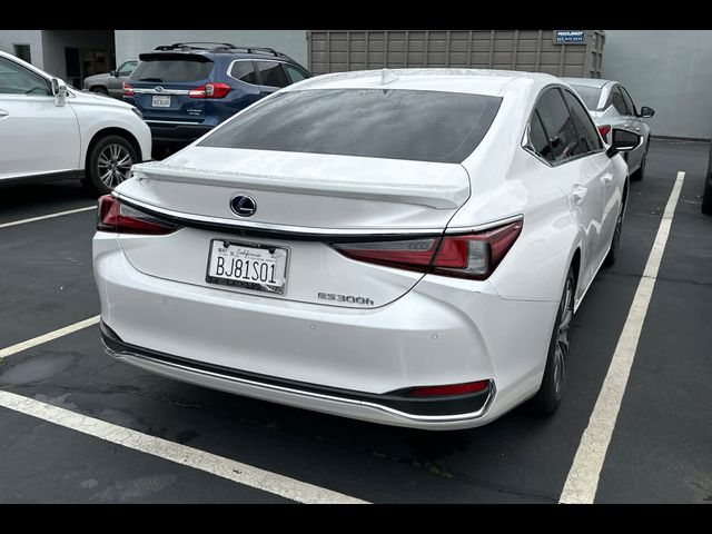 2021 Lexus ES 300h