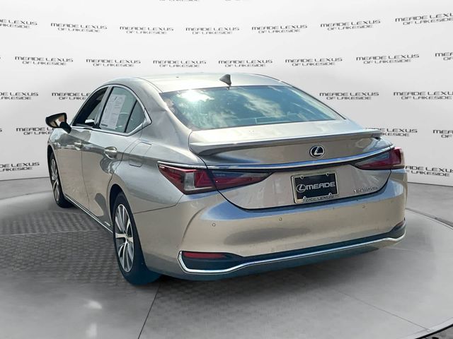 2021 Lexus ES 300h