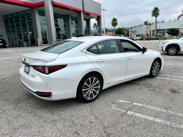 2021 Lexus ES 300h