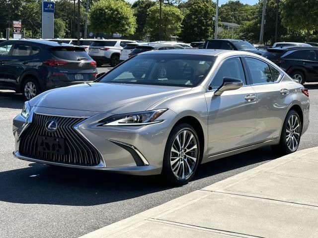 2021 Lexus ES 300h