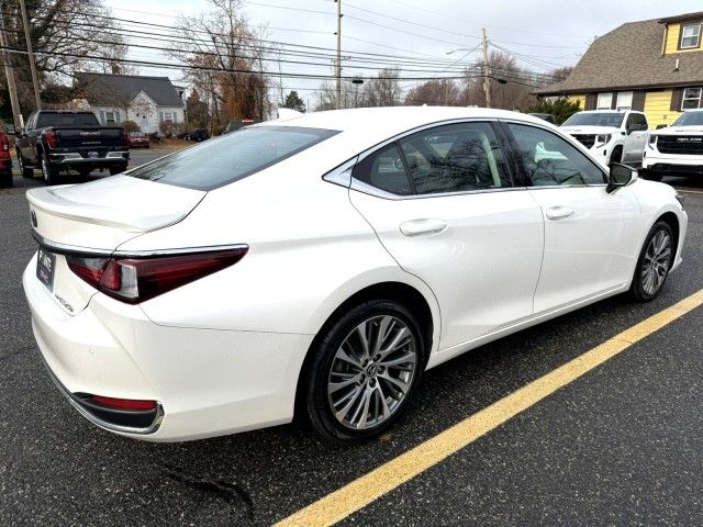 2021 Lexus ES 250