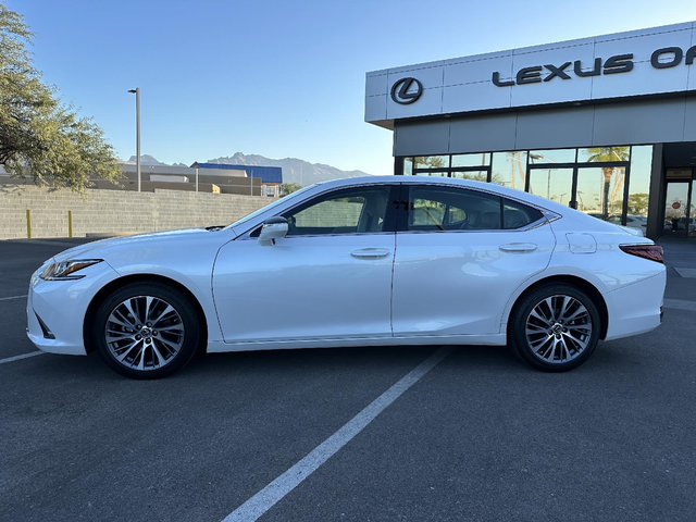 2021 Lexus ES 250