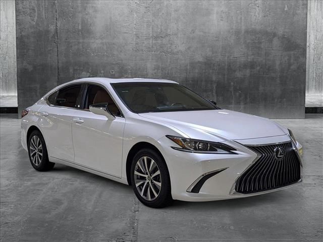 2021 Lexus ES 250