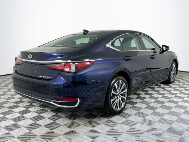 2021 Lexus ES 250