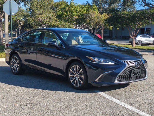 2021 Lexus ES 250