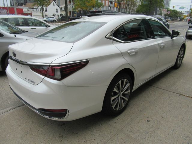 2021 Lexus ES 250