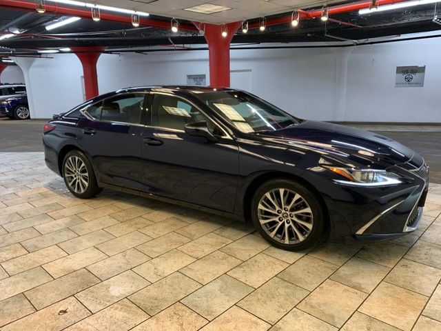2021 Lexus ES 250