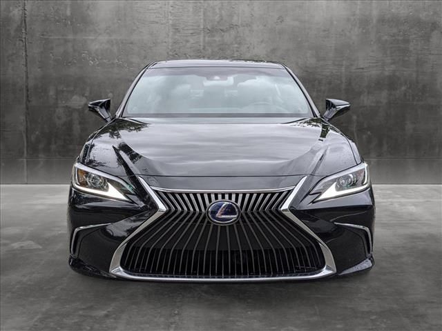 2021 Lexus ES 300h