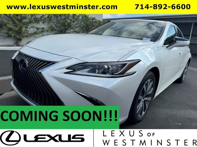 2021 Lexus ES 300h