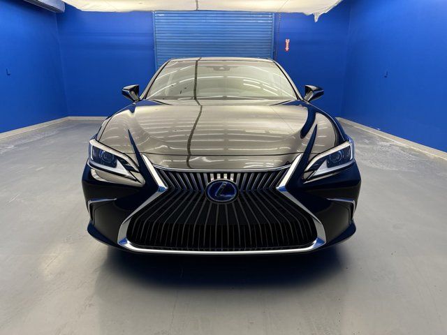 2021 Lexus ES 300h