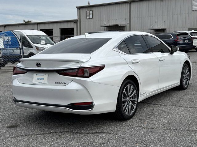 2021 Lexus ES 300h