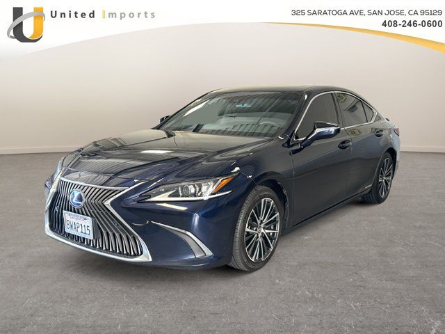 2021 Lexus ES 300h