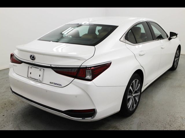 2021 Lexus ES 300h