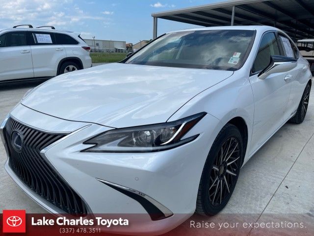 2021 Lexus ES 300h