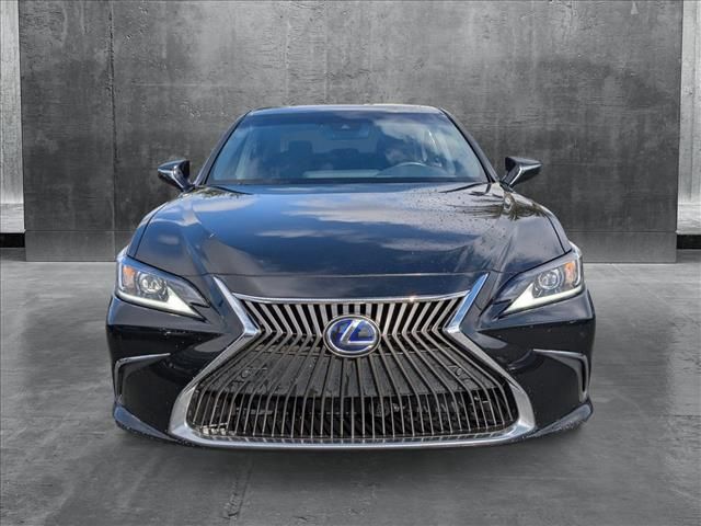 2021 Lexus ES 300h