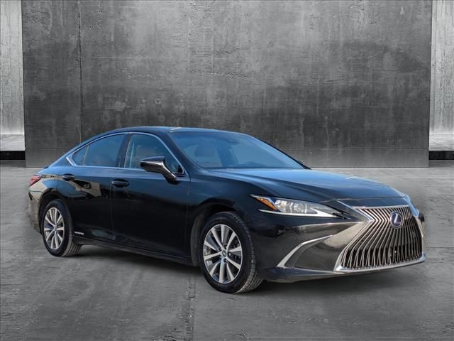 2021 Lexus ES 300h