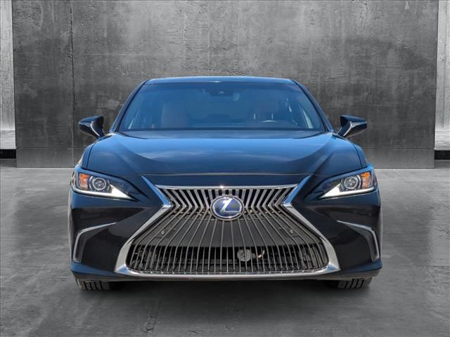 2021 Lexus ES 300h