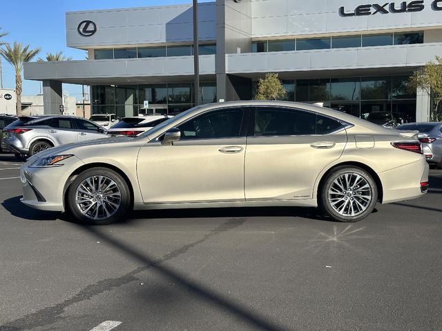 2021 Lexus ES 300h