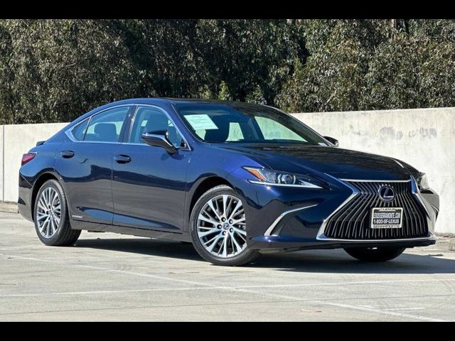 2021 Lexus ES 300h