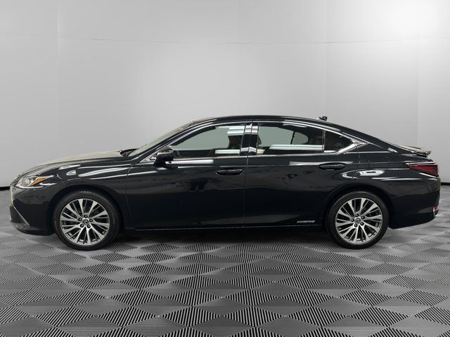 2021 Lexus ES 300h