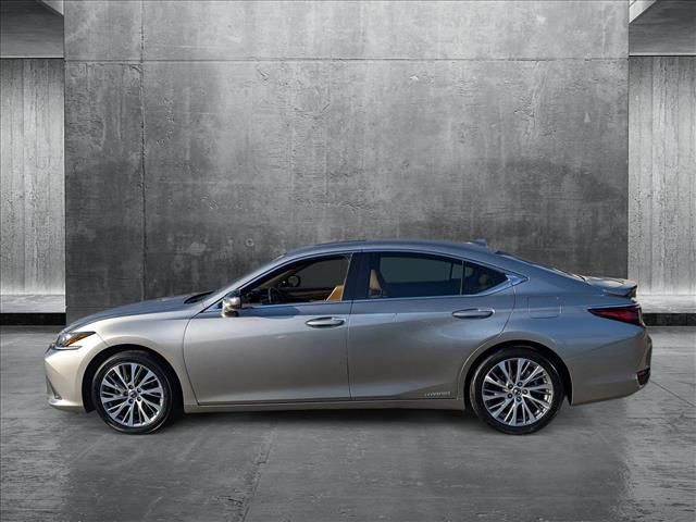 2021 Lexus ES 300h