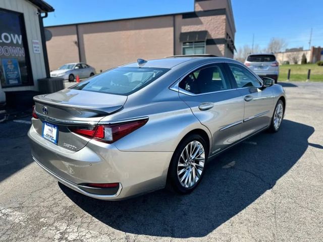 2021 Lexus ES 300h Luxury