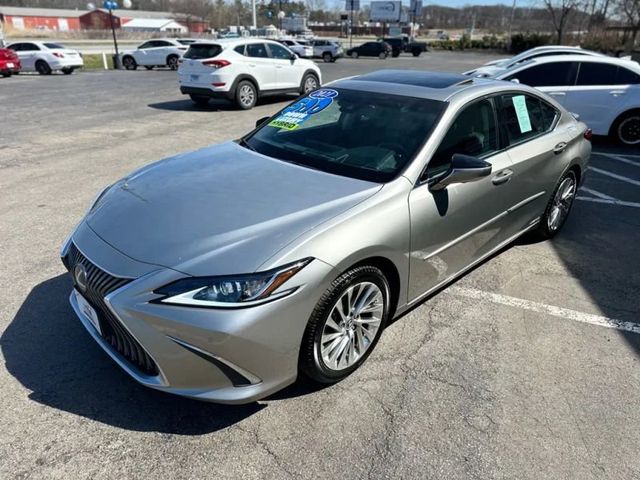 2021 Lexus ES 300h Luxury