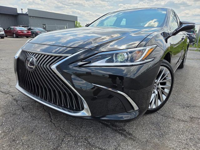 2021 Lexus ES 300h Luxury