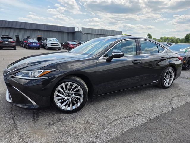 2021 Lexus ES 300h Luxury