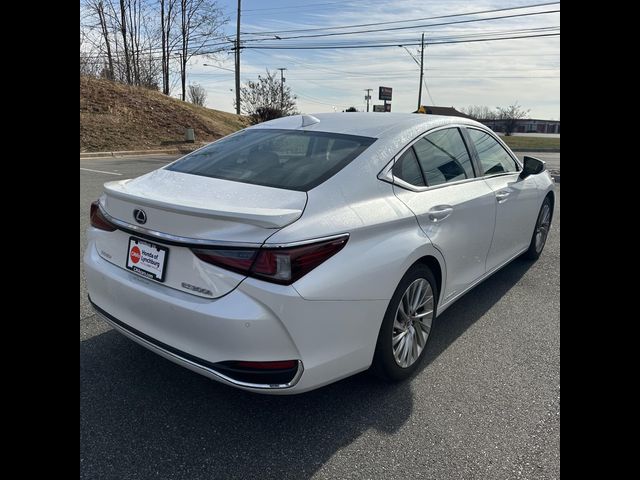 2021 Lexus ES 300h Ultra Luxury