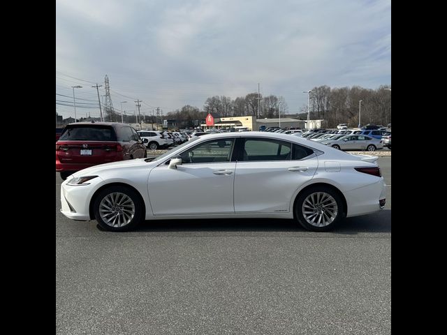 2021 Lexus ES 300h Ultra Luxury