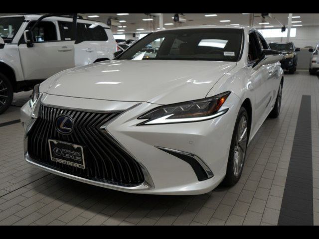 2021 Lexus ES 300h Ultra Luxury