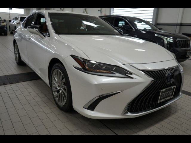 2021 Lexus ES 300h Ultra Luxury