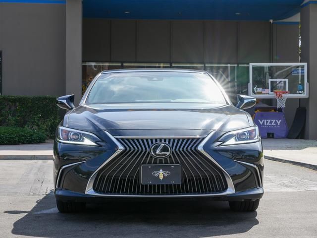 2021 Lexus ES 350