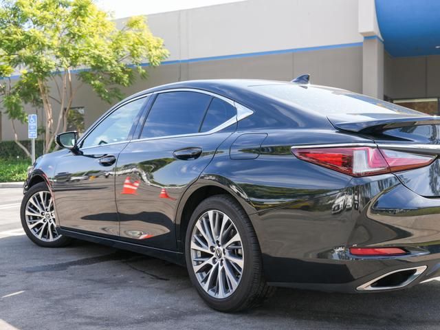 2021 Lexus ES 350