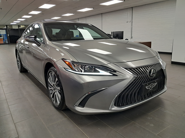 2021 Lexus ES 250