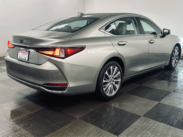 2021 Lexus ES 250