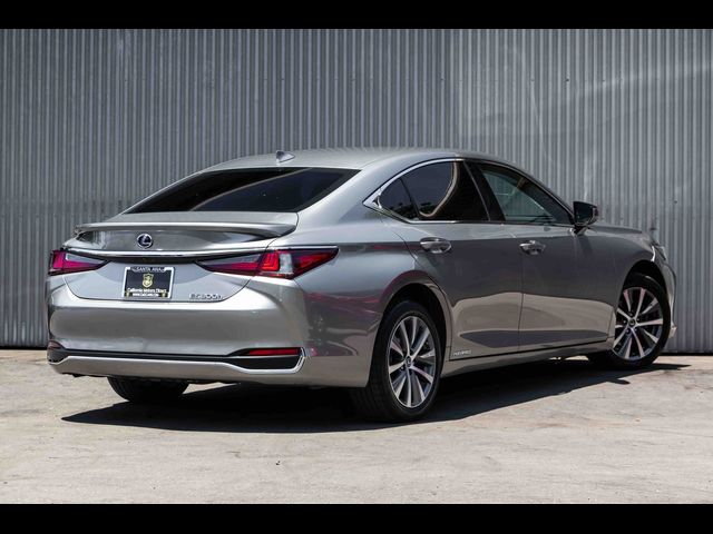 2021 Lexus ES 300h