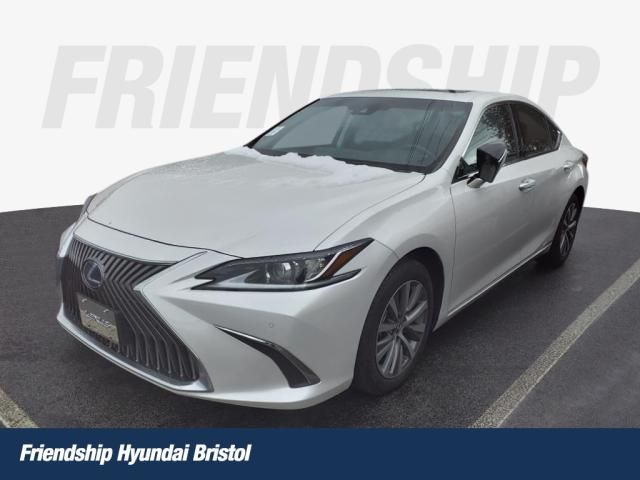 2021 Lexus ES 300h