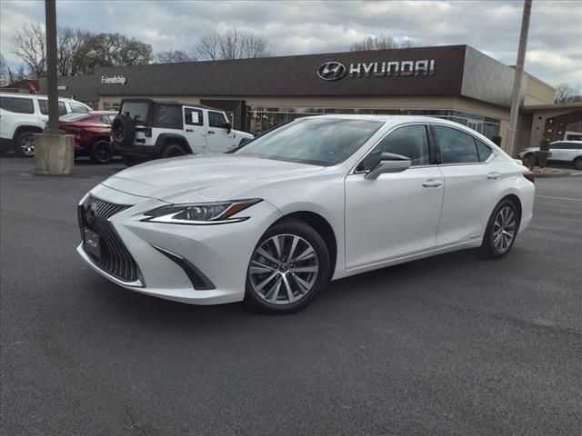 2021 Lexus ES 300h