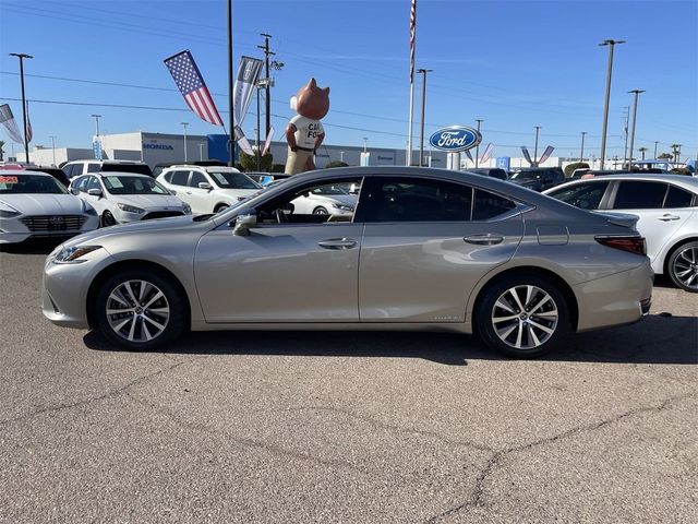 2021 Lexus ES 300h