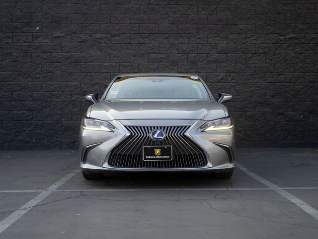 2021 Lexus ES 300h Ultra Luxury