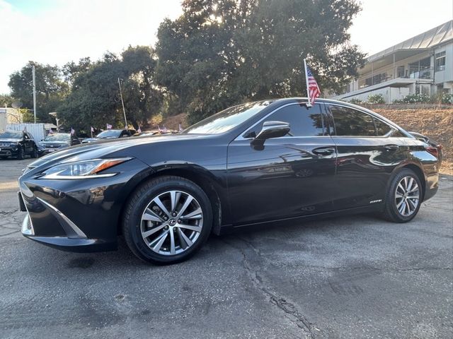 2021 Lexus ES 300h