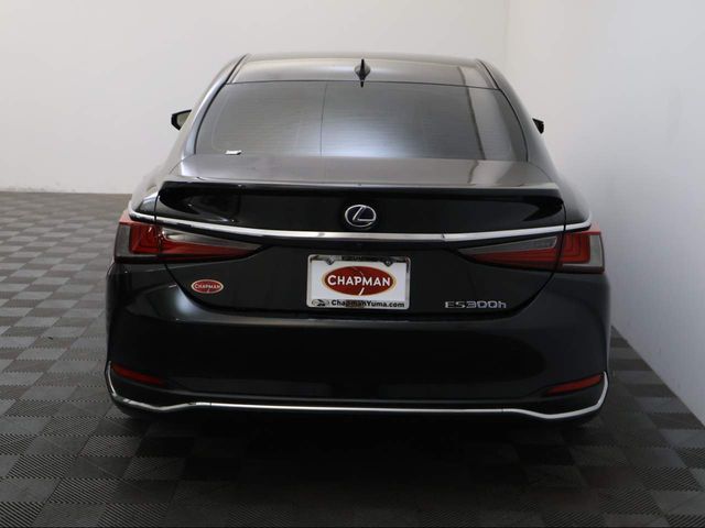 2021 Lexus ES 300h