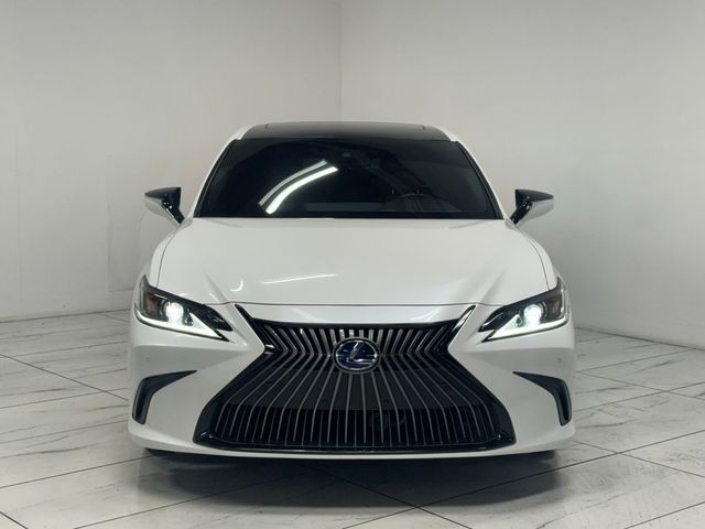 2021 Lexus ES 300h