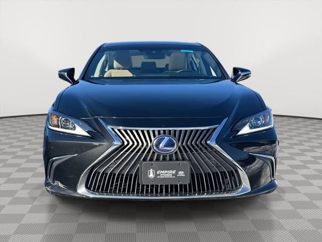 2021 Lexus ES 300h