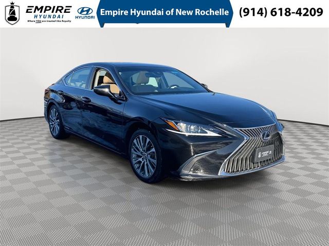 2021 Lexus ES 300h