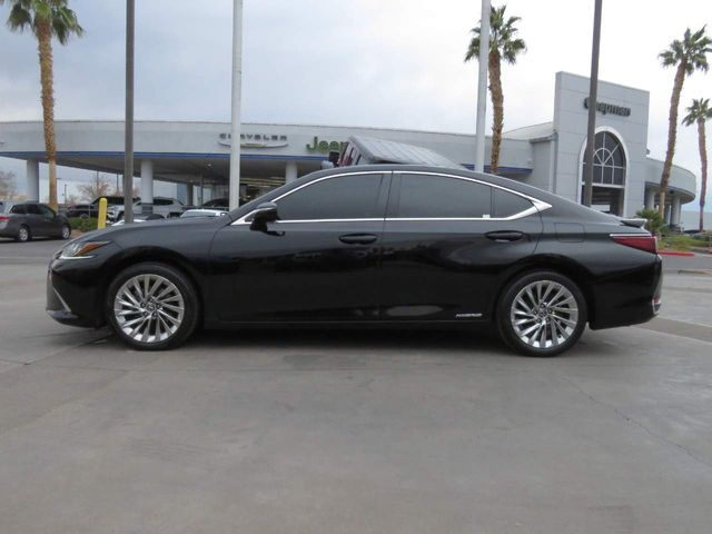 2021 Lexus ES 300h Luxury