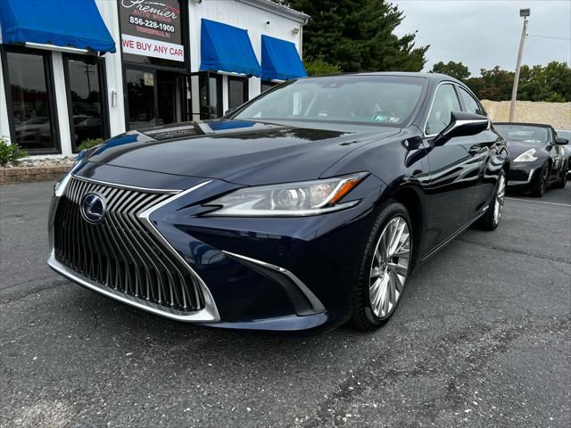 2021 Lexus ES 300h Luxury